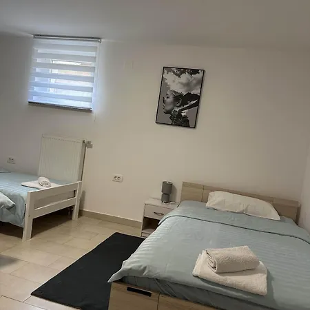 Dani Apartma Postojna