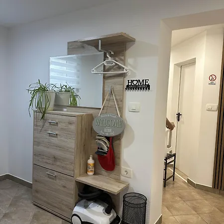 Apartment Dani *